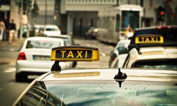 Lumineux taxi et taximètre : où en acheter et qui peut l’installer ?