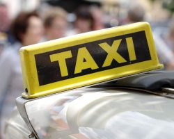 Les offres spéciales et les réductions des taxis et celles des services de covoiturage