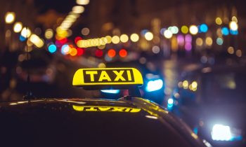 Les applications mobiles de réservation au service des taxis