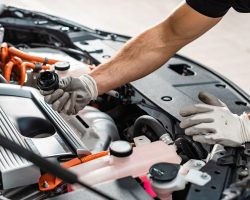 Professionnels ou pas ? Pourquoi vaut-il mieux faire sa vidange au garage