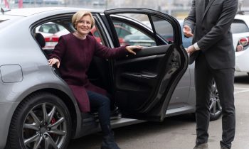 Taxis vs VTC : Quelle option choisir pour votre prochain trajet ?