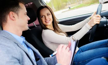 Devenir un conducteur confiant : conseils pratiques pour une conduite responsable et sereine