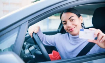 Permis de conduire : le guide complet pour réussir dès le premier essai.